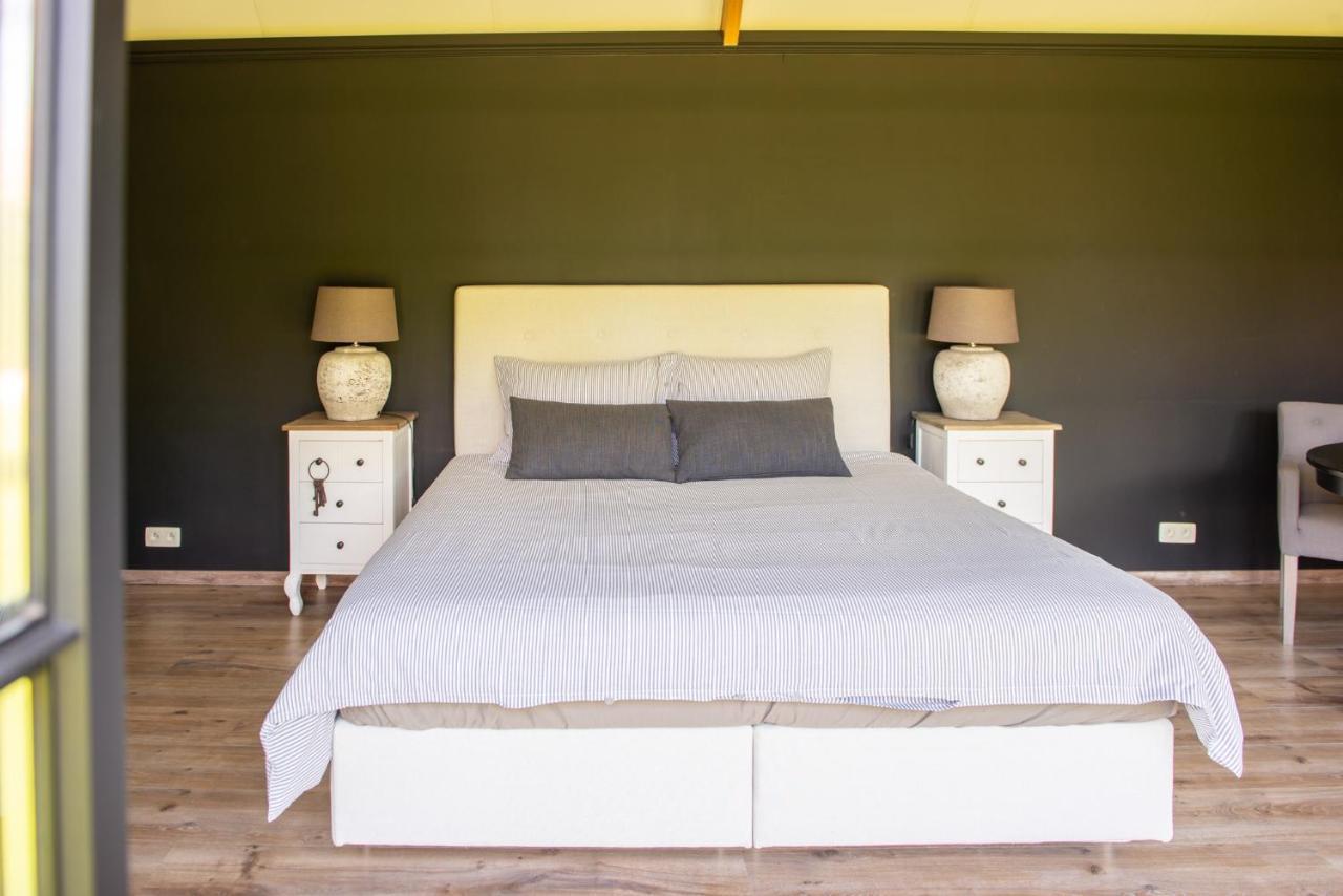 Fragaria Bed & Breakfast 4*